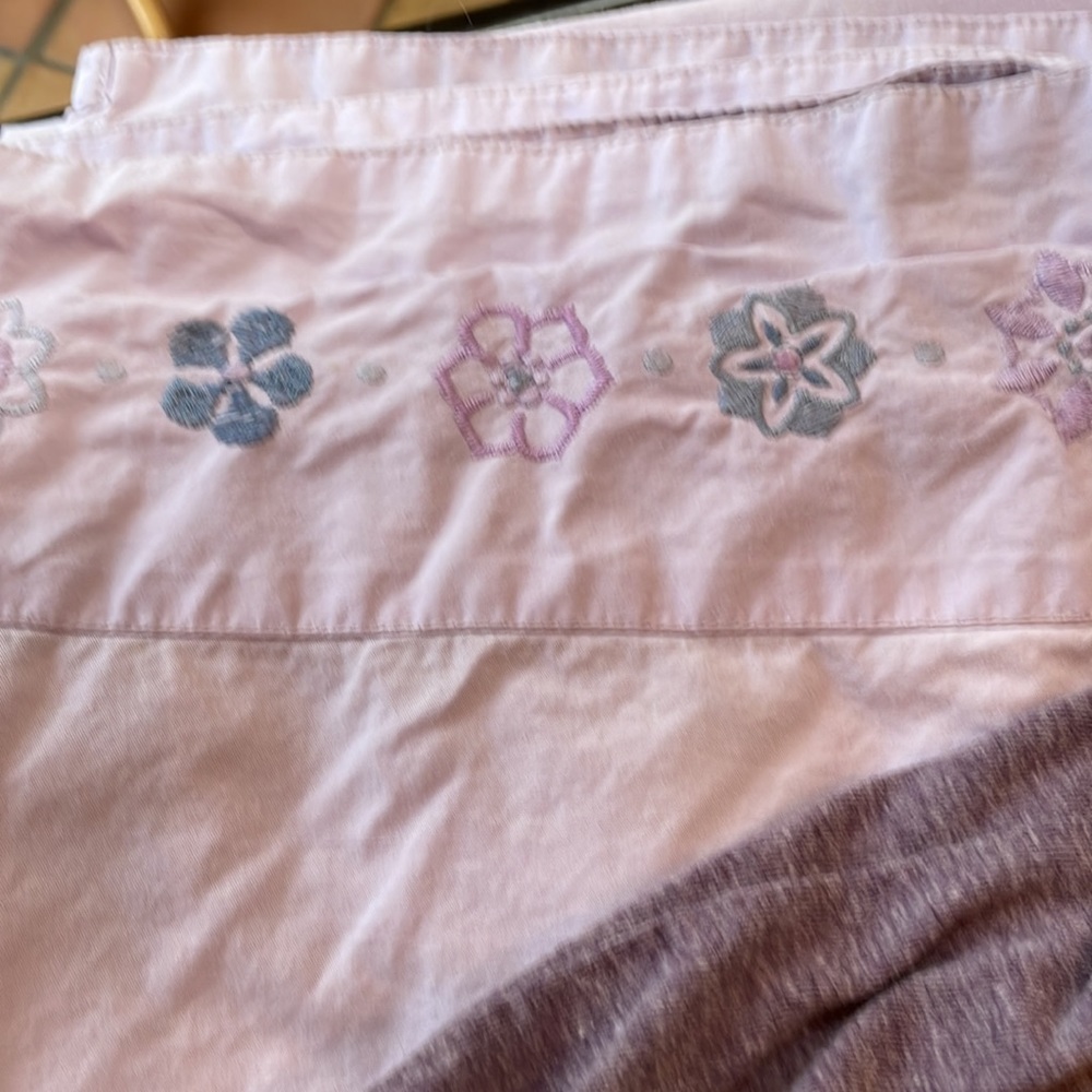 Twin bedding